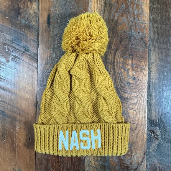 NASH Nashville Souvenir Mustard Yellow Cable Knit Pom Beanie Hat Women’s - Picture 3 of 7